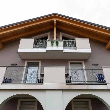 La Betulla Apartments Commezzadura Exterior photo